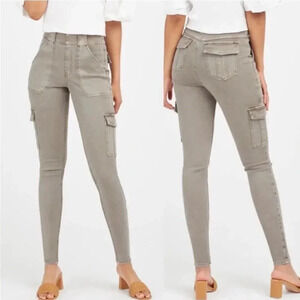 Spanx Stretch Twill Ankle Cargo Pant Size Small